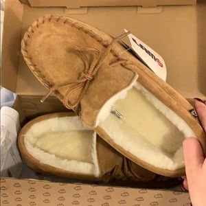 Lamo women’s moccasins